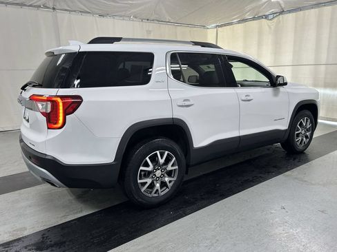 Certified 2023 GMC Acadia SLT w/ Preferred Package AWD/4WD image 2