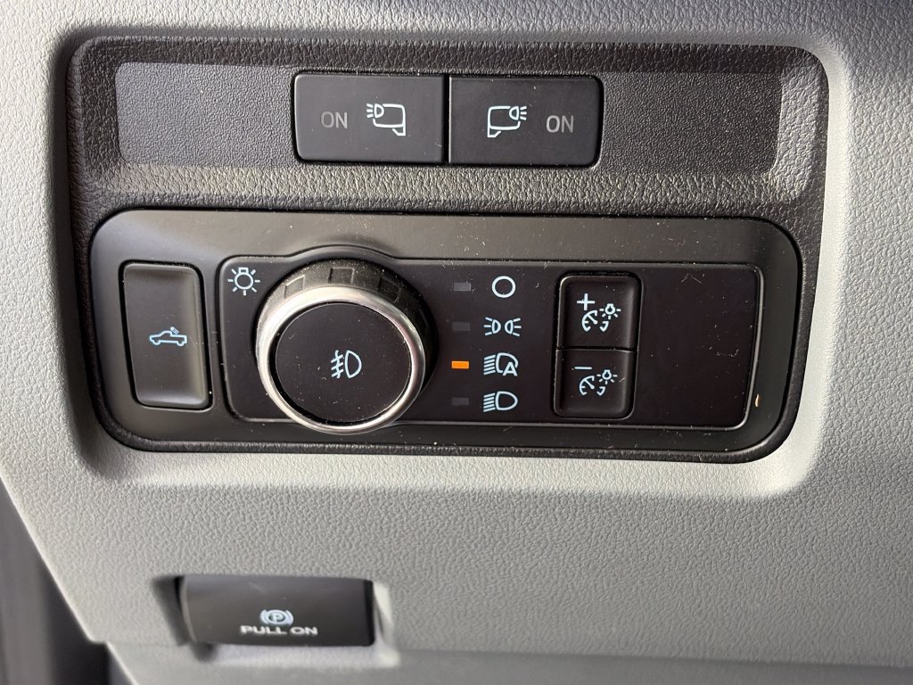 Used 2023 Ford F350 XLT AWD/4WD image 23