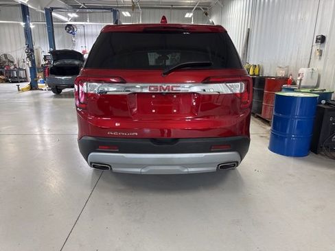 Used 2023 GMC Acadia SLT FWD image 13