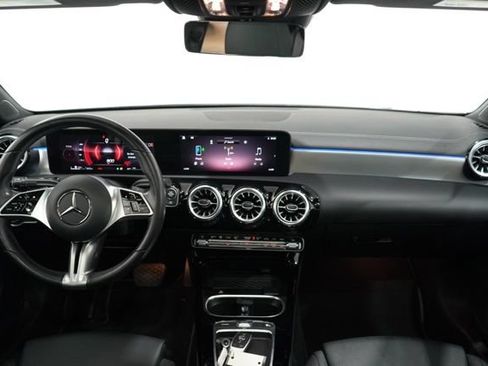 Used 2025 Mercedes-Benz CLA 250 image 13