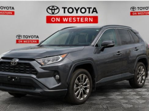 Used 2019 Toyota RAV4 XLE Premium w/ Cold Weather Package AWD/4WD image 1