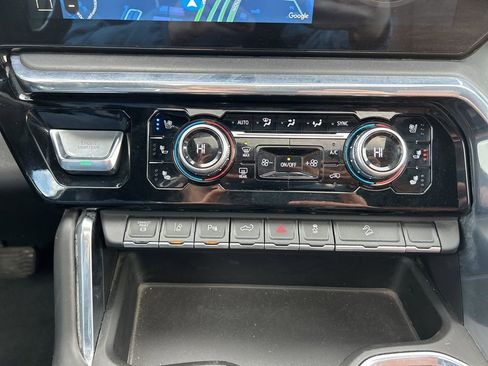 Used 2024 GMC Sierra 2500 Denali Ultimate w/ LPO, GMC Protection Package image 29