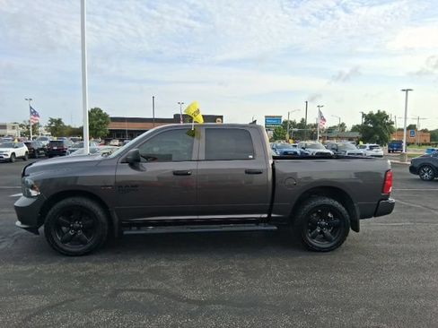 Used 2019 RAM 1500 Express w/ Wheel & Sound Group AWD/4WD image 14