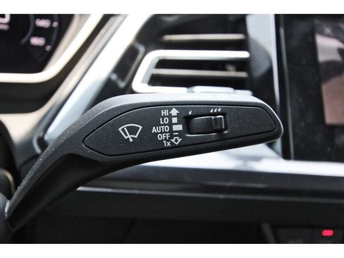 Used 2022 Audi Q4 e-tron Premium Plus AWD/4WD image 19