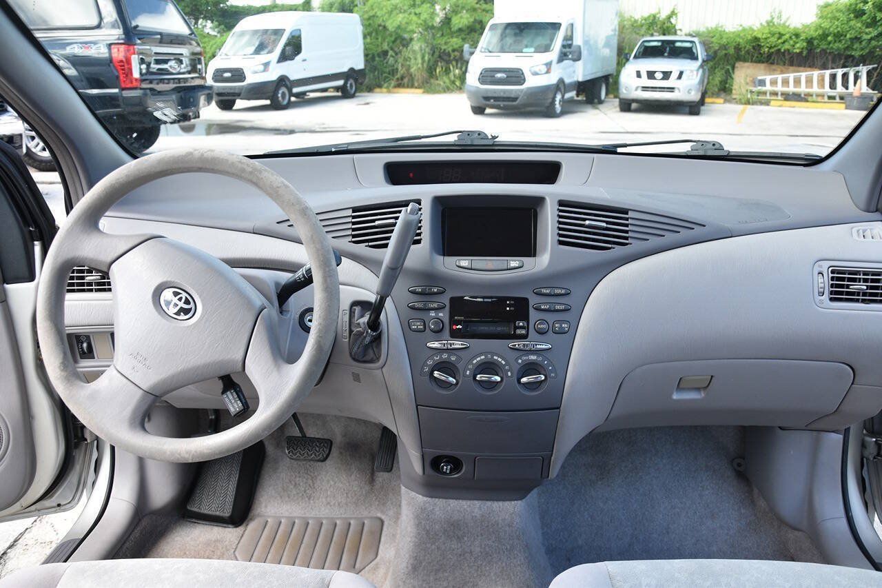 Used 2002 Toyota Prius FWD image 10