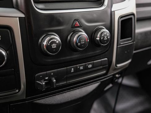 Used 2017 RAM 2500 SLT image 25