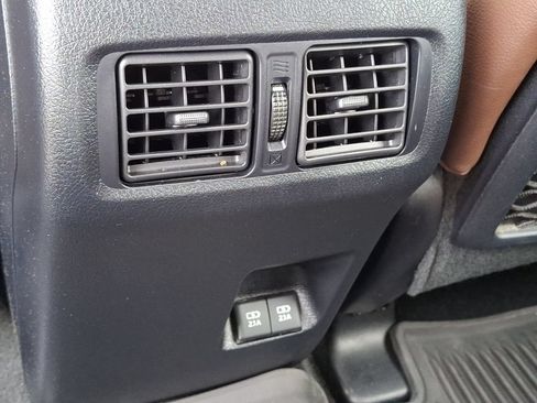 Used 2022 Toyota 4Runner Limited AWD/4WD image 14