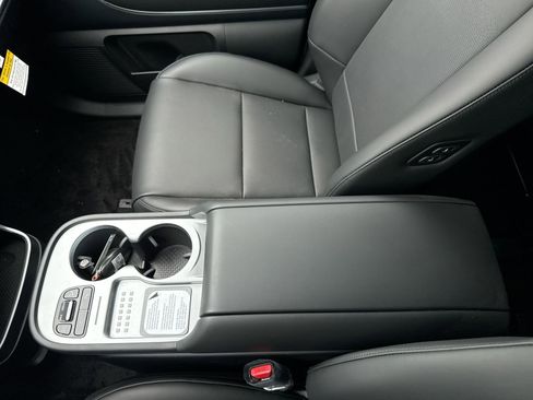 New 2026 Hyundai Ioniq 9 SEL image 23