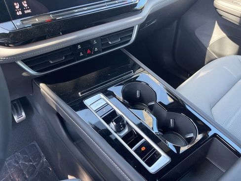 New 2025 Volkswagen Atlas Cross Sport SEL R-Line image 22