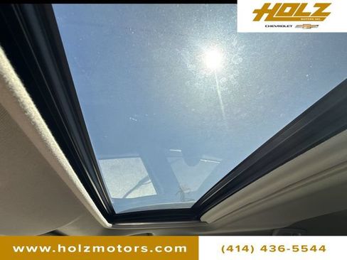 Used 2015 Toyota RAV4 XLE AWD/4WD image 17