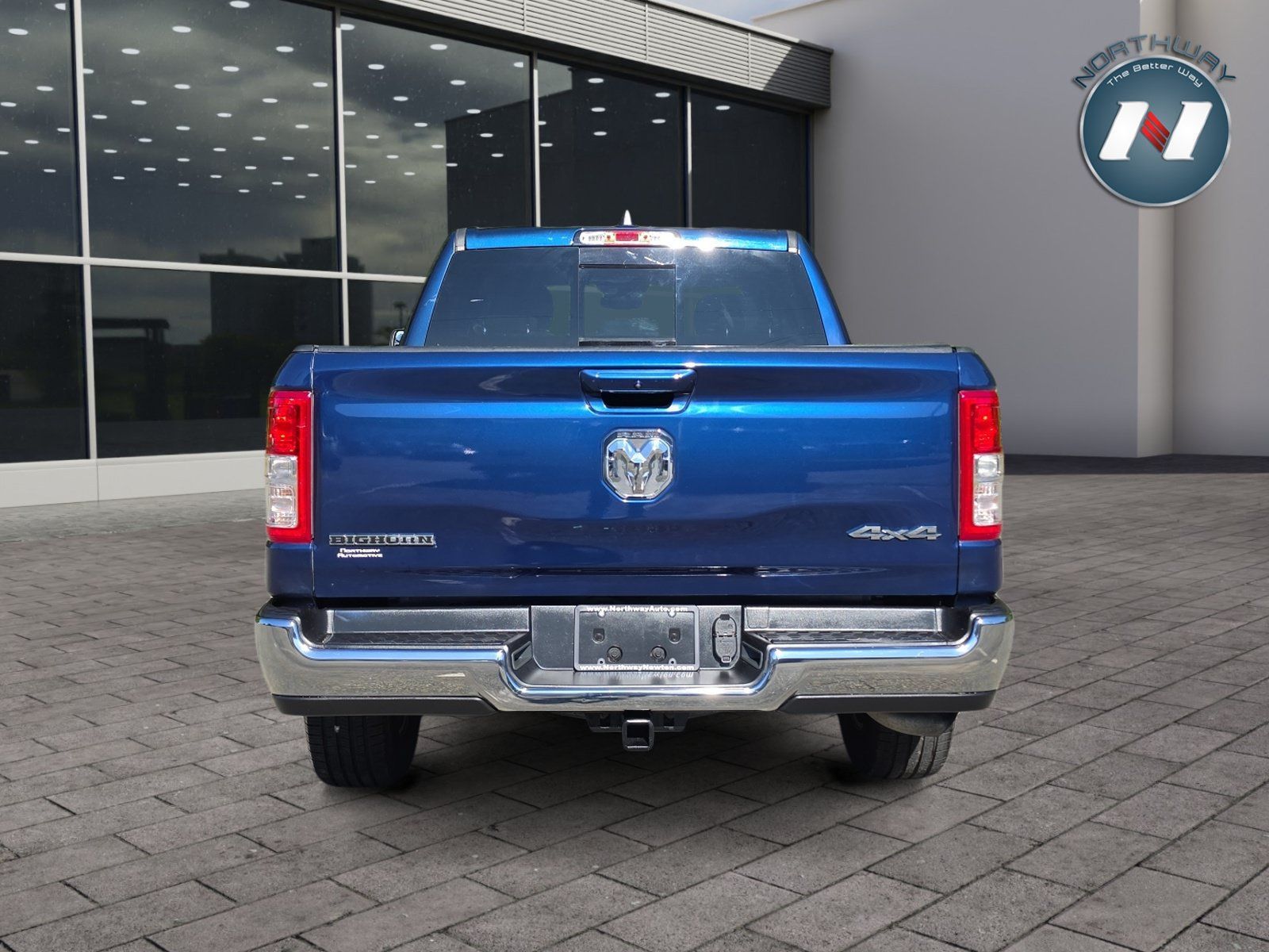 Used 2022 RAM 1500 Big Horn AWD/4WD image 4