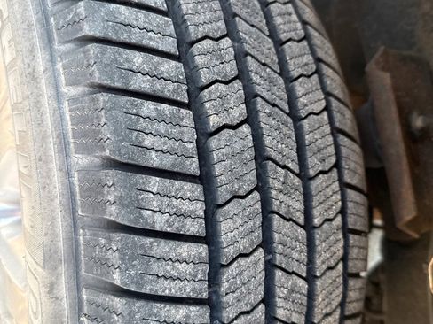 Used 2012 Ford F150 Platinum image 4