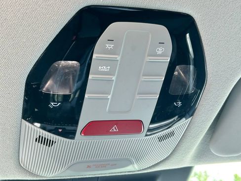 Used 2025 Kia K4 FWD image 17