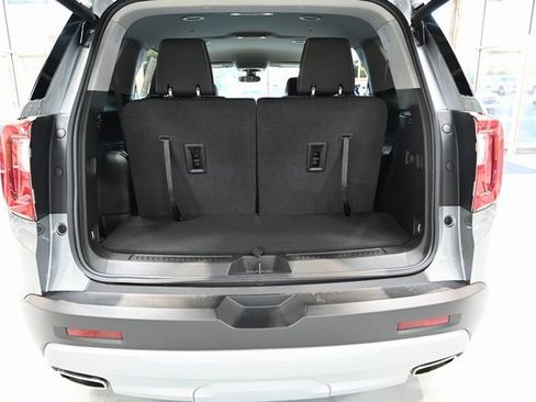 Used 2023 GMC Acadia SLE w/ Driver Convenience Package image 26