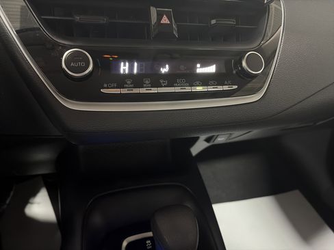 Used 2023 Toyota Corolla LE image 20