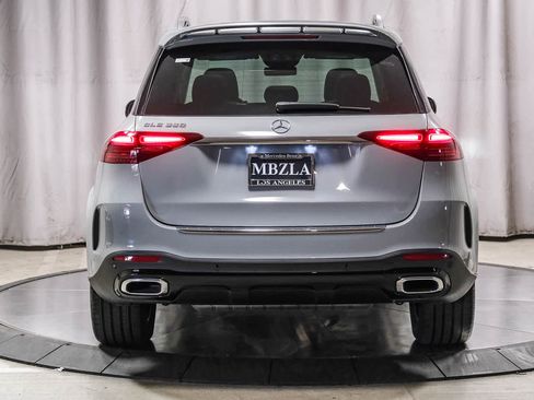 Certified 2025 Mercedes-Benz GLE 350 4MATIC image 3