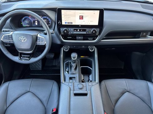 Used 2026 Toyota Grand Highlander AWD Hybrid image 15