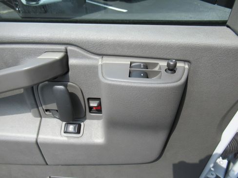 Used 2025 GMC Savana 2500 w/ Driver Convenience Package RWD image 25