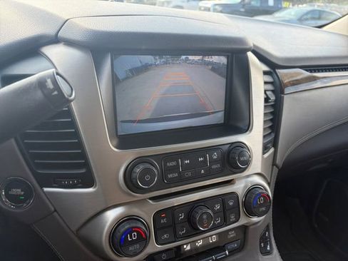 Used 2015 GMC Yukon XL Denali w/ Touring Package RWD image 10