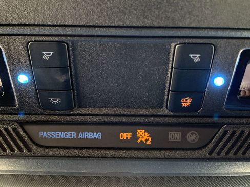 Used 2025 Ford Explorer ST-Line w/ Premium Package image 39