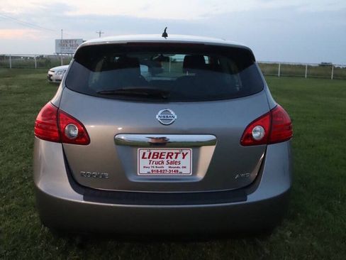 Used 2013 Nissan Rogue S AWD/4WD image 8