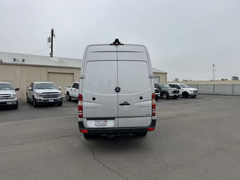 Used 2016 Mercedes-Benz Sprinter 3500 image 9