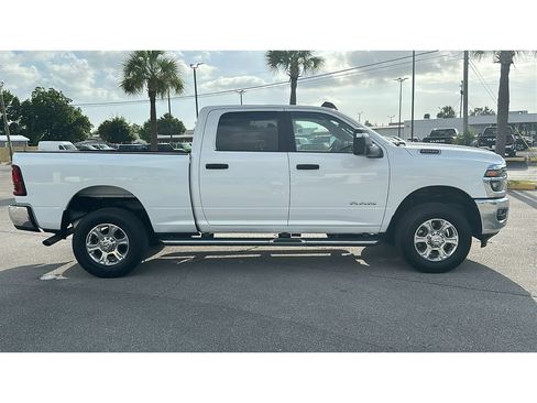Used 2025 RAM 2500 Big Horn AWD/4WD image 7
