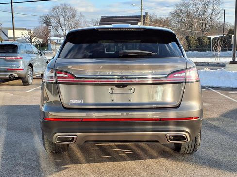 Certified 2022 Lincoln Nautilus AWD w/ Premium Package image 5