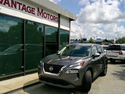 Used 2023 Nissan Rogue SV AWD/4WD image 1