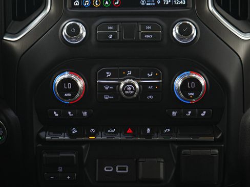 Used 2021 GMC Sierra 1500 AT4 w/ AT4 Preferred Package AWD/4WD image 16