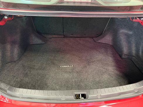 Used 2012 Toyota Corolla LE FWD image 19