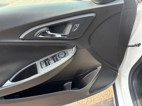 Used 2024 Chevrolet Malibu LT FWD image 23