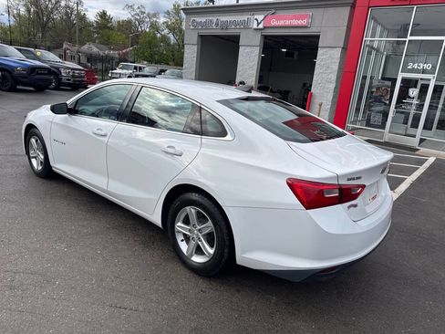 Used 2019 Chevrolet Malibu LS FWD image 7
