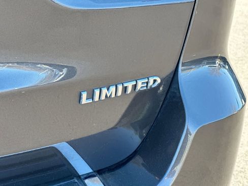 Used 2020 Jeep Grand Cherokee Limited w/ Trailer Tow Group IV image 18