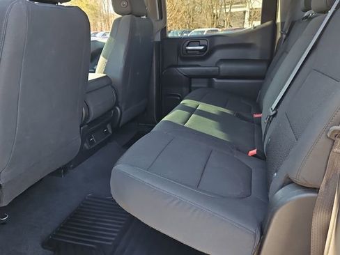 Used 2020 Chevrolet Silverado 1500 Custom w/ Custom Value Package image 11