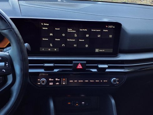 New 2026 Kia Sportage X-Line w/ X-Line Premium Package AWD/4WD image 8