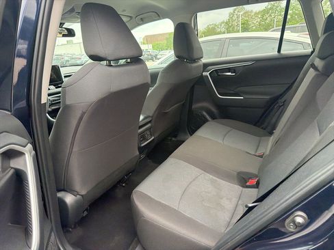 Used 2025 Toyota RAV4 XLE image 9