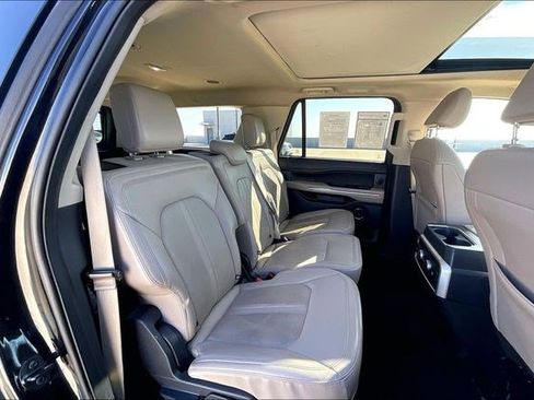 Used 2024 Ford Expedition Max Limited image 32