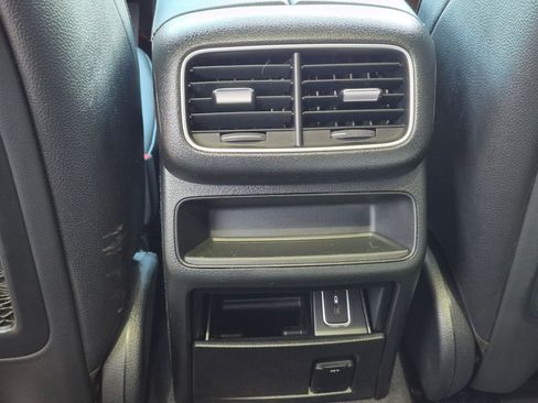 Used 2021 Mercedes-Benz GLE 350 4MATIC image 24
