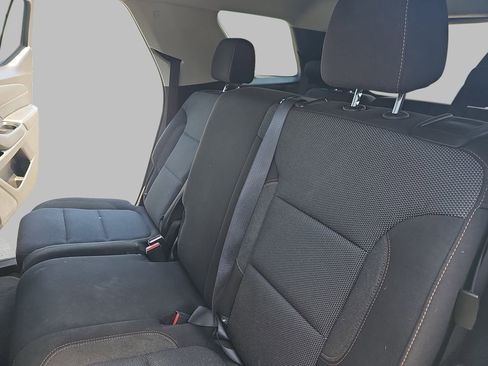 Used 2020 Chevrolet Traverse LS FWD image 17
