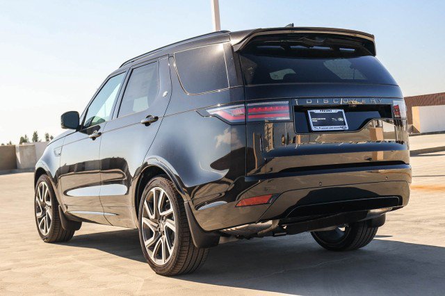 Certified 2025 Land Rover Discovery Dynamic SE AWD/4WD image 7