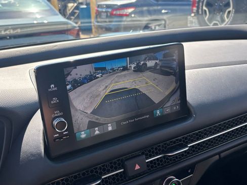 Used 2025 Honda HR-V EX-L image 17