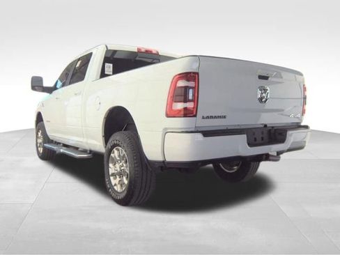 Used 2024 RAM 2500 Laramie AWD/4WD image 5