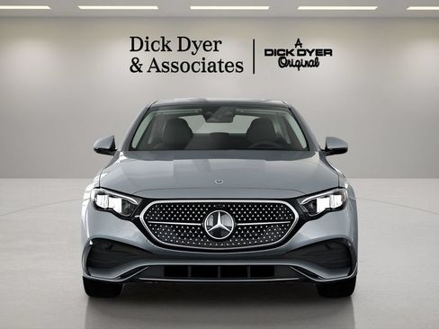 Used 2026 Mercedes-Benz E 350 Sedan image 3