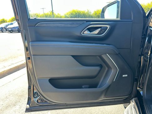 Used 2023 GMC Yukon SLT image 29