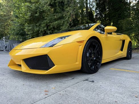 Used 2011 Lamborghini Gallardo LP 560-4 AWD/4WD image 33