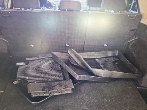 Used 2021 Nissan Rogue S image 14