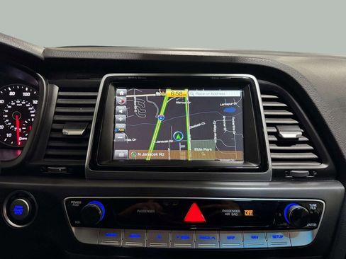 Used 2018 Hyundai Sonata Limited image 7