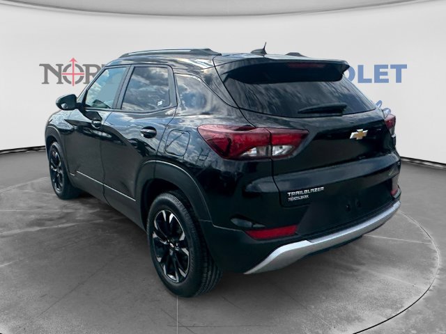Used 2023 Chevrolet TrailBlazer LT w/ Convenience Package FWD image 5