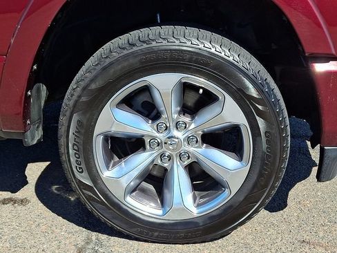 Used 2022 RAM 1500 Limited w/ Body Color Bumper Group AWD/4WD image 8